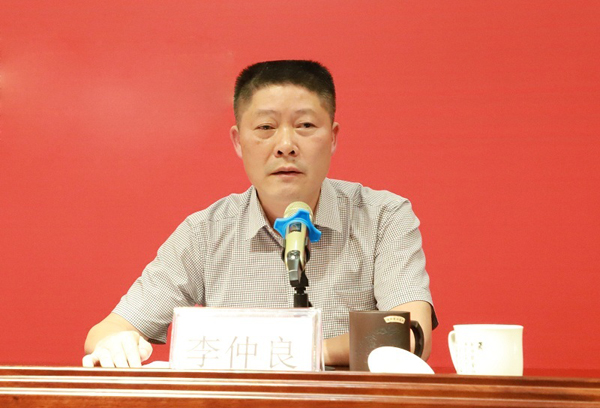 19dh04.JPG